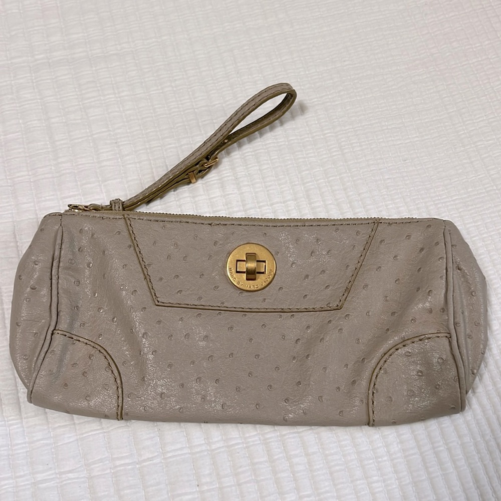 Marc by Marc Jacobs griege leather clutch